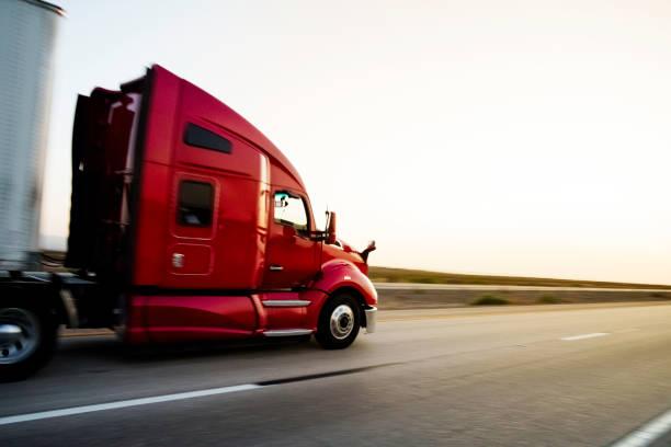 A eficiência e versatilidade da caçamba basculante truck: conheça todas as vantagens!